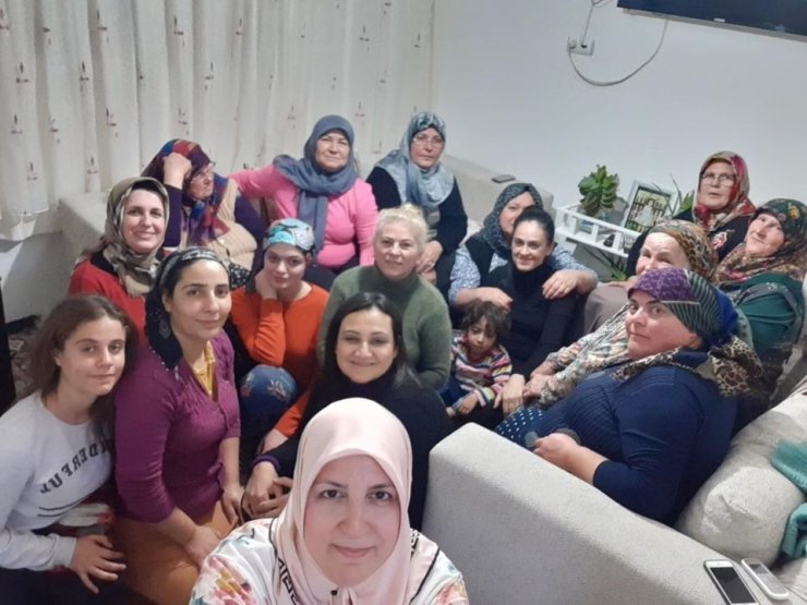 Kestaneler AK Parti’li kadınlardan
