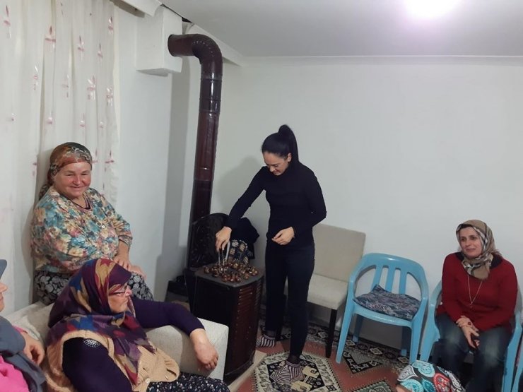 Kestaneler AK Parti’li kadınlardan