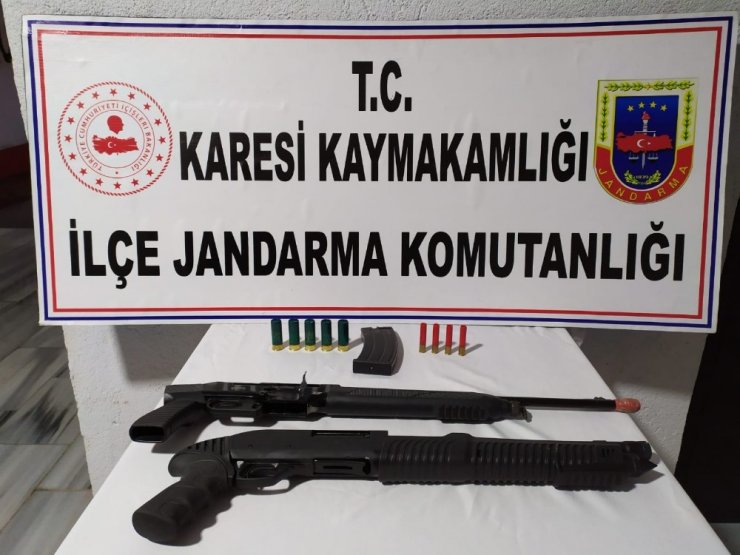 Balıkesir’de jandarma aranan 27 kişiyi yakaladı