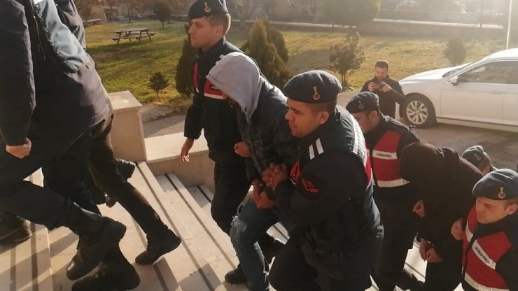 Kocan gözaltına alındı yalanı ile dolandırıcılık yapan 4 şahsı JASAT yakaladı