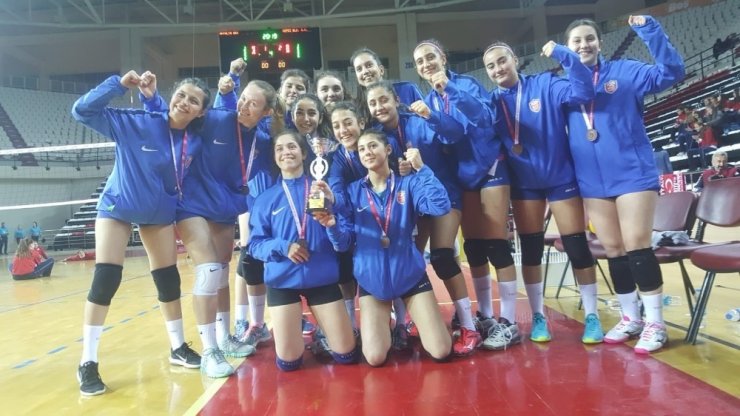 Kepez Belediyespor il üçüncüsü oldu