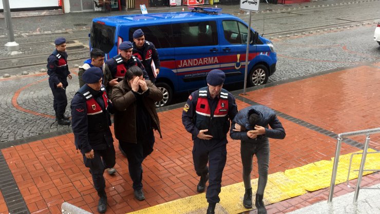 GÜNCELLEME - Kocaeli'de inşaattan hırsızlık yaptıkları iddiasıyla 3 şüpheli tutuklandı