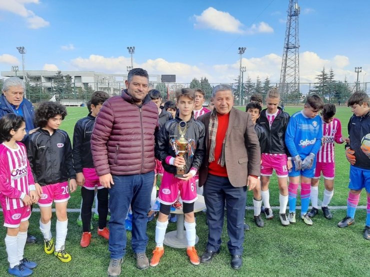 Isparta U-14 Liginde Şampiyon IYAŞ Gençlikspor