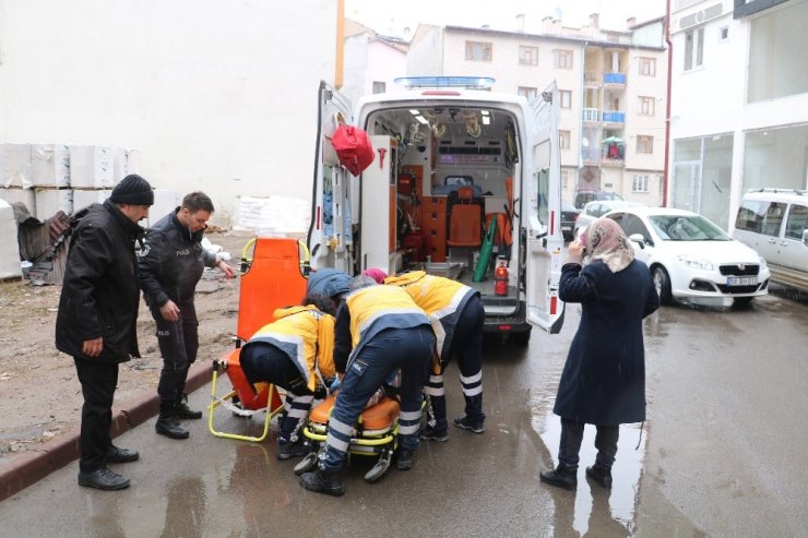 Sobadan sızan gazdan zehirlenen iki öğrenci tedavi altına alındı