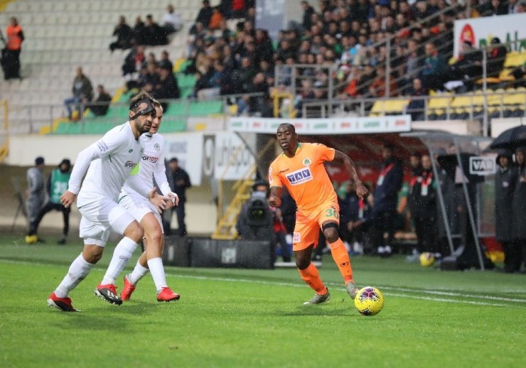 Süper Lig: Alanyaspor: 2 - Konyaspor: 1 (Maç sonucu)