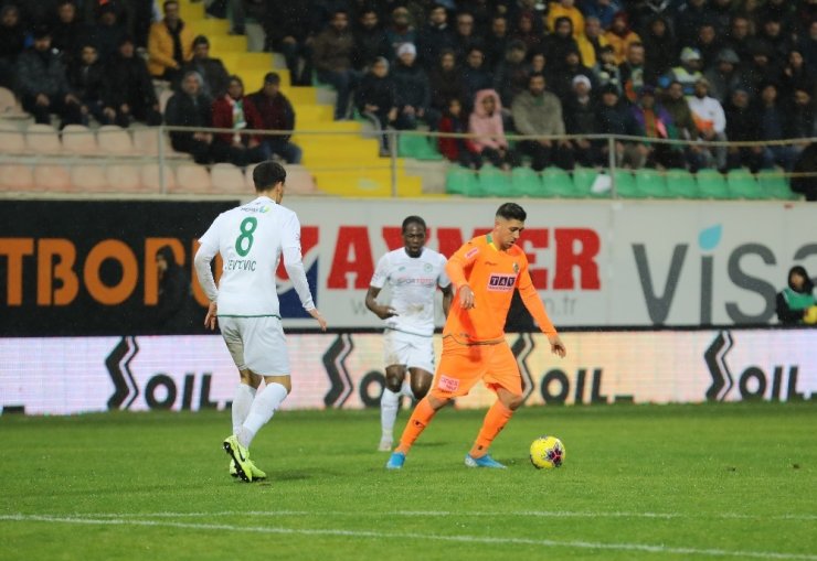 Süper Lig: Alanyaspor: 2 - Konyaspor: 1 (Maç sonucu)