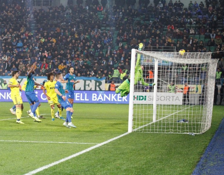 Çaykur Rizespor: 1 - Fenerbahçe: 2 (Maç sonucu)