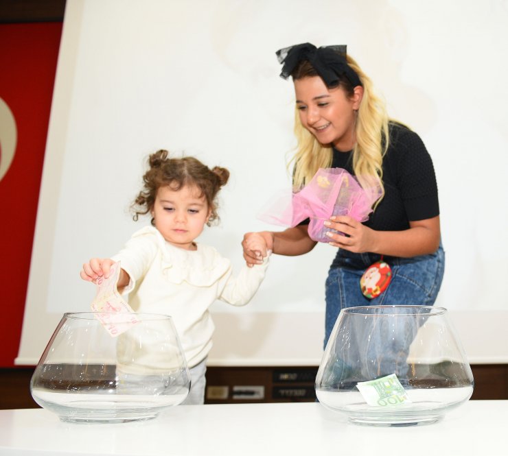 Harçlıklarını talasemi hastası Rüzgar için bağışladılar