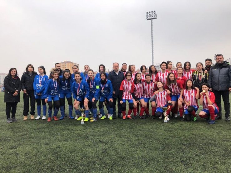 Okullar arası Genç Kızlar Futbol İl Birinciliği Tamamlandı