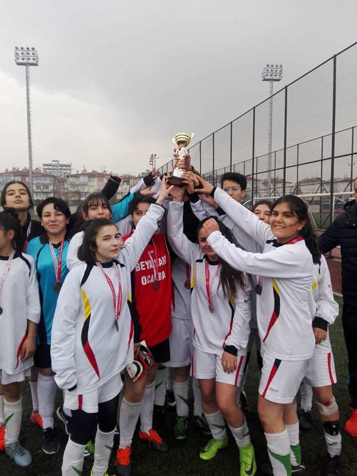 Okullar arası Genç Kızlar Futbol İl Birinciliği Tamamlandı