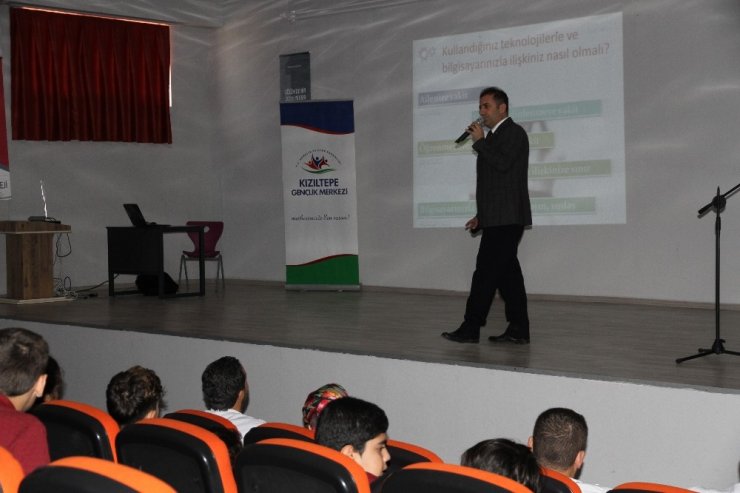Kızıltepe’de gençler dijital bağımlılık hakkında bilinçleniyor