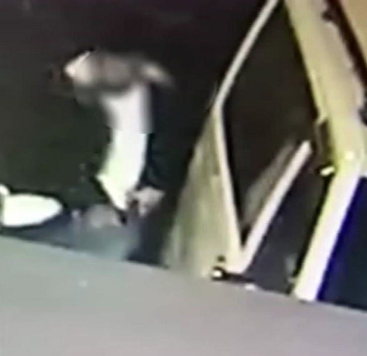 Küçükçekmece’de iki arkadaşın alacak verecek meselesi ölümle bitti