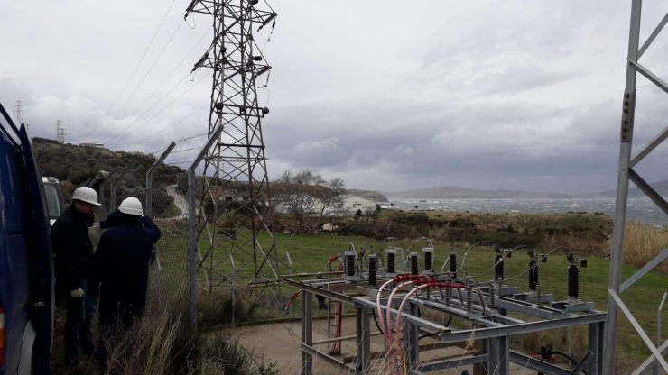 GÜNCELLEME - Marmara Adası'nda elektrik kesintisine yol açan kablo arızasının yeri belirlendi