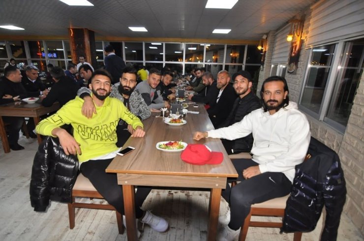 Nazilli Belediyespor yeni yıl yemeğinde buluştu