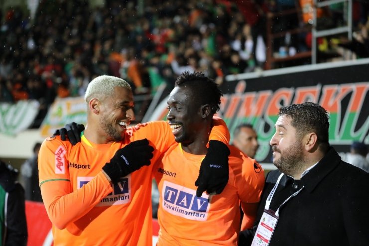 Süper Lig’in ilk yarı verileri açıklandı