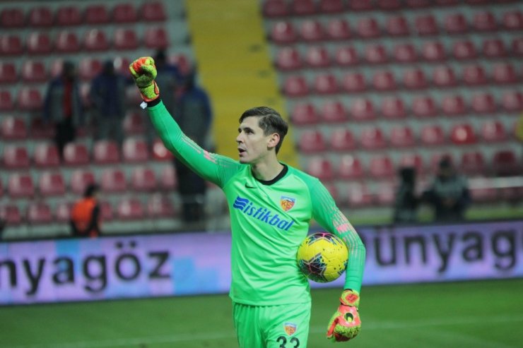 Lung’un kurtarışları Kayserispor’a yetmedi
