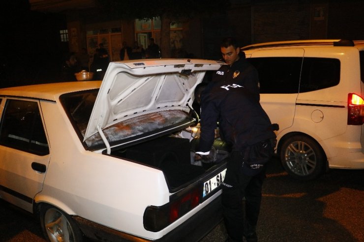 Polislerden narkotik uygulaması
