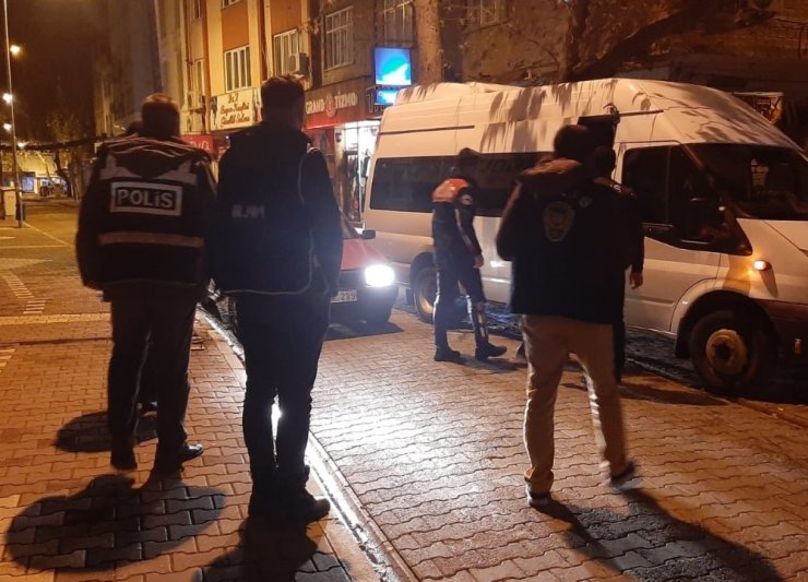 Yılbaşı gecesi kumar operasyonu: 5 gözaltı