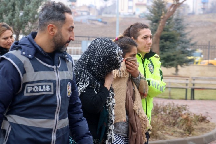 6 ilde aranırken Sivas’ta yakayı ele verdiler