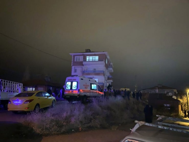 Ankara’da genç kadın, iki aylık bebeğinin yanında bıçaklanarak öldürülmüş olarak bulundu