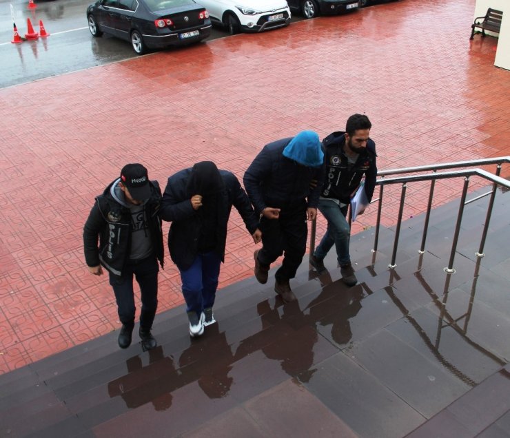 Yılbaşı gecesi satacaklardı, yakalandılar