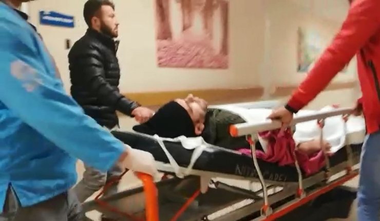 Baba oğul kavgasında kan aktı
