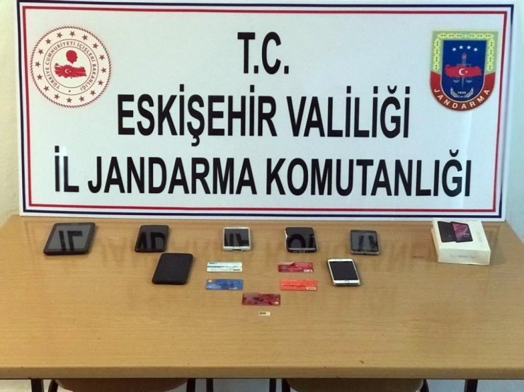 Eskişehir Jandarmasından telefon dolandırıcılarına büyük darbe