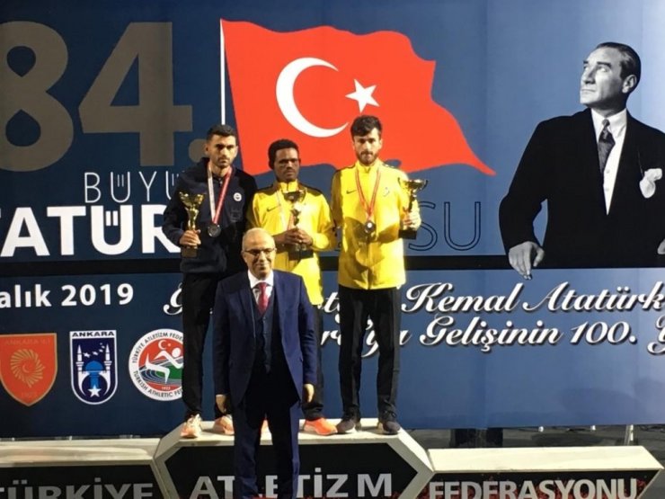 Büyük Atatürk Koşusu’nda Kayserili Sporcular Önemli Dereceler Elde Etti