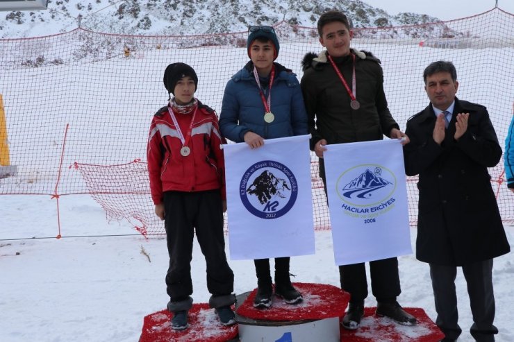 Erciyes’te kayak heyecanı sona erdi