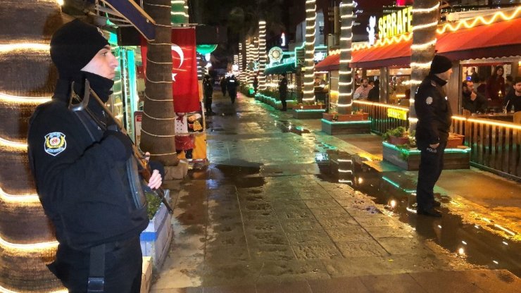 İskenderun’da yıl başı gecesi öncesi 272 litre kaçak içki ele geçirildi