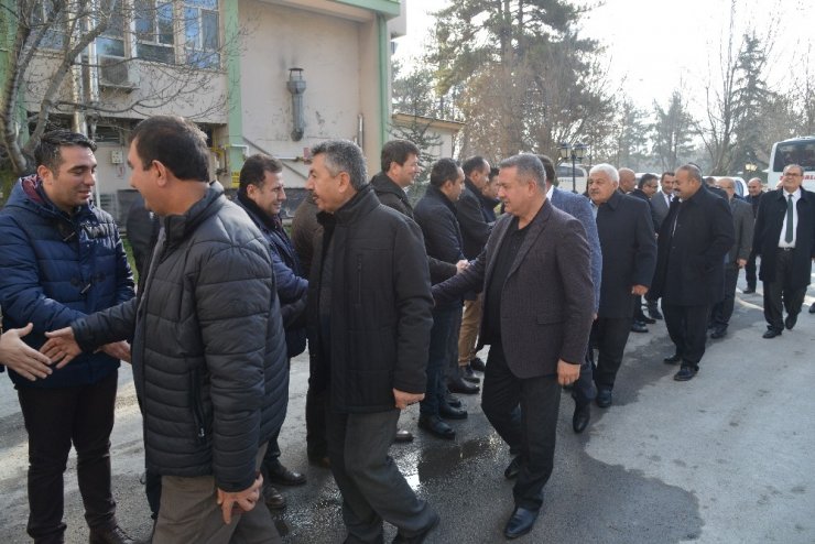 Başkan Akay, "Kayseri Şeker yasasının değiştirilemez tek maddesi, çiftçimizin ve çalışanlarımızın alacaklarının geciktirilmemesidir"