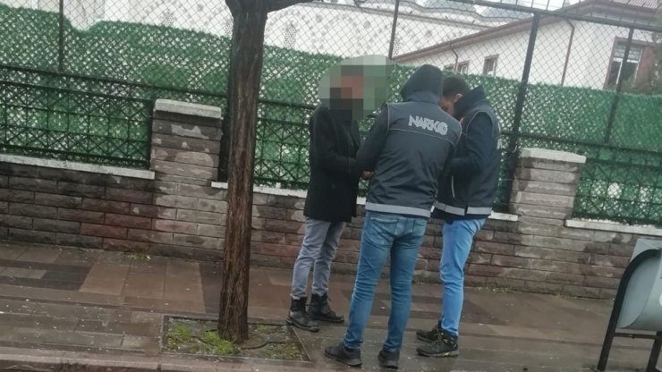 Kırıkkale’de narkotik polisinden ’sokak denetimi’