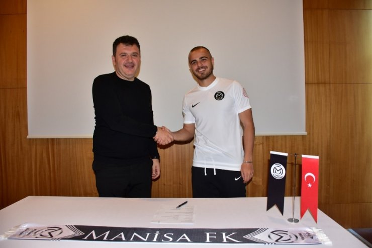 Manisa FK, Orhan Aktaş ile 1,5 yıllık sözleşme imzaladı
