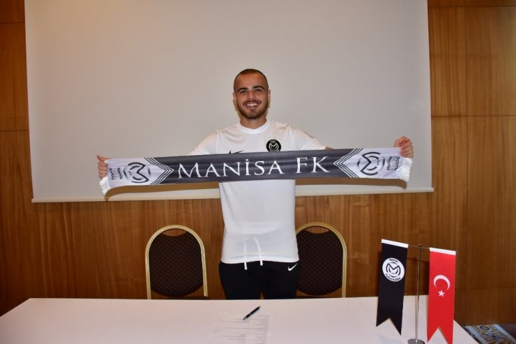 Manisa FK, Orhan Aktaş ile 1,5 yıllık sözleşme imzaladı