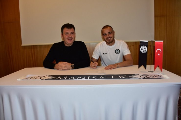 Manisa FK, Orhan Aktaş ile 1,5 yıllık sözleşme imzaladı