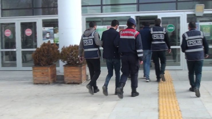 Jandarma, parmak izi ve DNA’dan 2 hırsızlık olayını aydınlattı