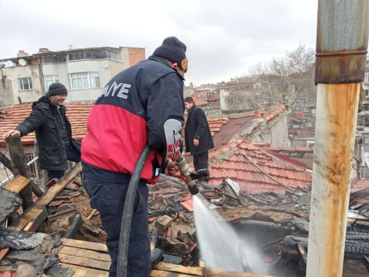 Bolvadin’de korkutan yangın