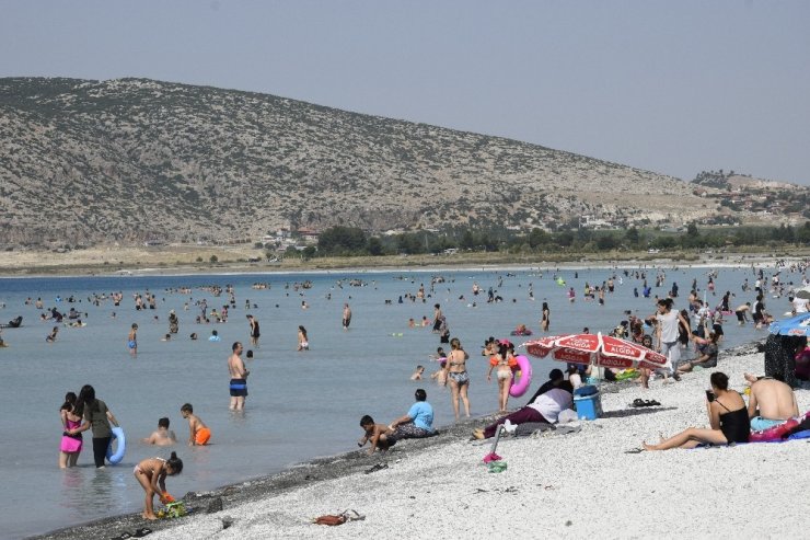 Salda Gölü 2019’u 1,5 milyon turistle kapattı