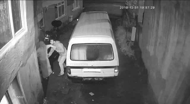 Yılbaşı akşamı markete giden evli kadını takip edip, böyle taciz etti