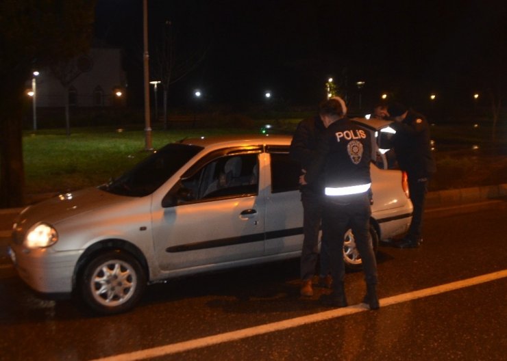Bafra polisi yılbaşında suça göz açtırmadı