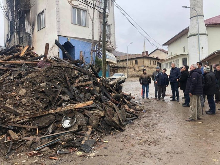 Simav’da ev ve samanlık yangını