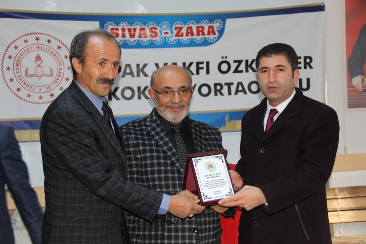 Zara'da öğrencilere yeni yıl hediyesi