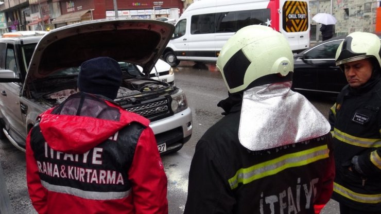 Cipin motorunda çıkan yangını itfaiye söndürdü
