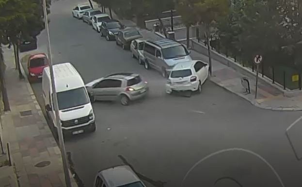 Önüne ne çıktıysa çarptı