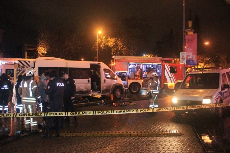 Beşiktaş’ta otomobilin çarptığı kadın minibüsün altında kalarak can verdi