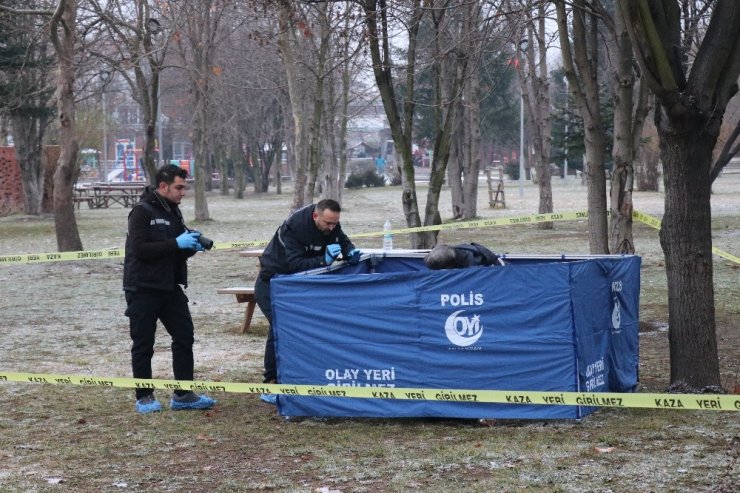 Bolu’da 58 yaşındaki yaşlı adam parkta ölü bulundu