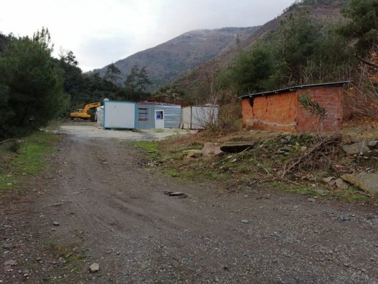 İzmir’de iş makinesi çaldığı iddia edilen şüpheli yakalandı