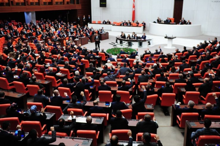 Libya tezkeresi TBMM’de kabul edildi