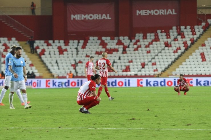 Antalyaspor’un ilk yarı karnesi