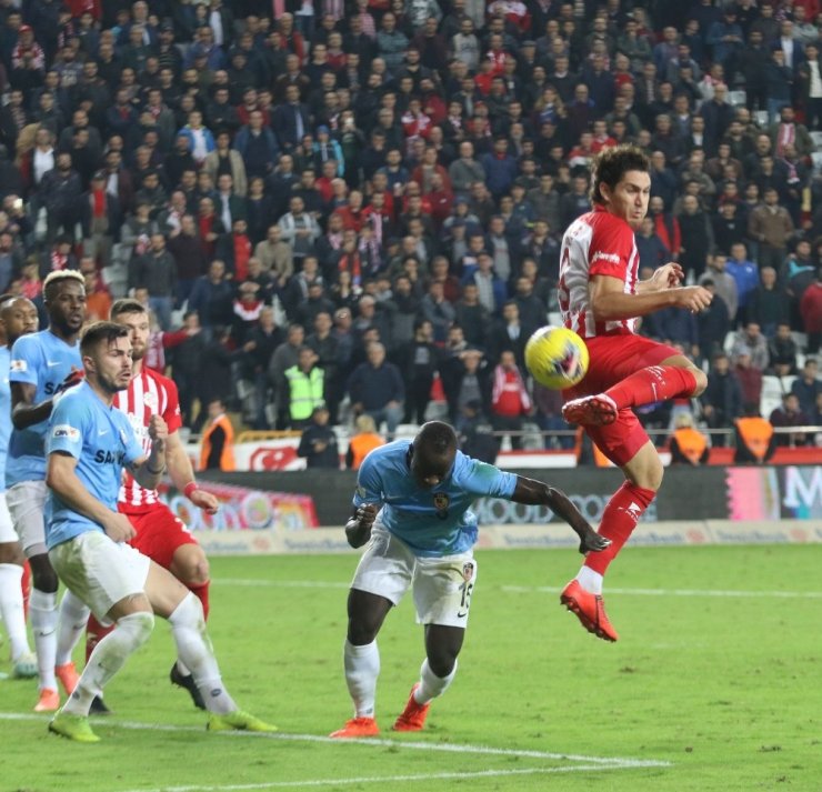 Antalyaspor’un ilk yarı karnesi